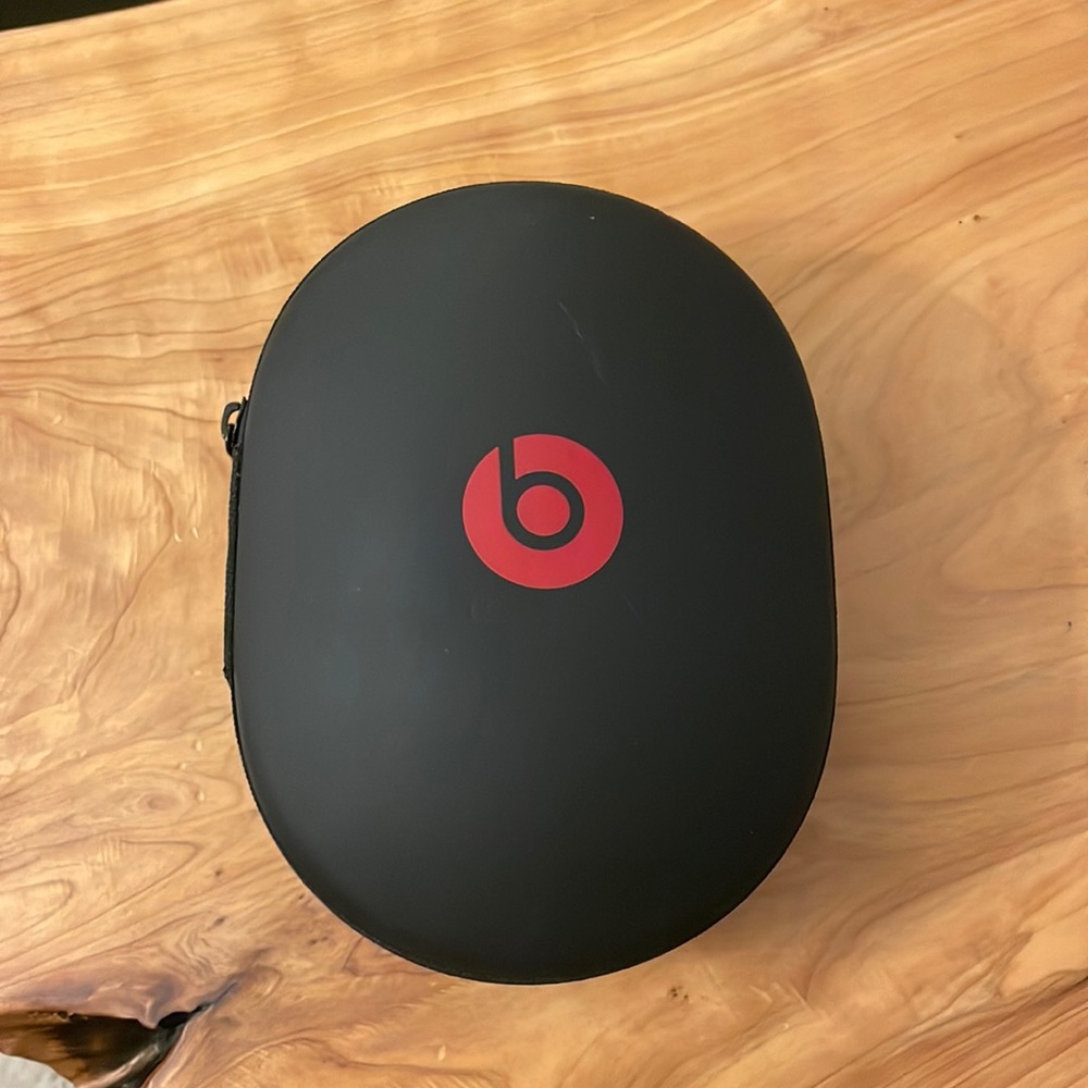 Beats by Dr. Dre Studio 2.0 Over-Ear Wired Headphones (Black)